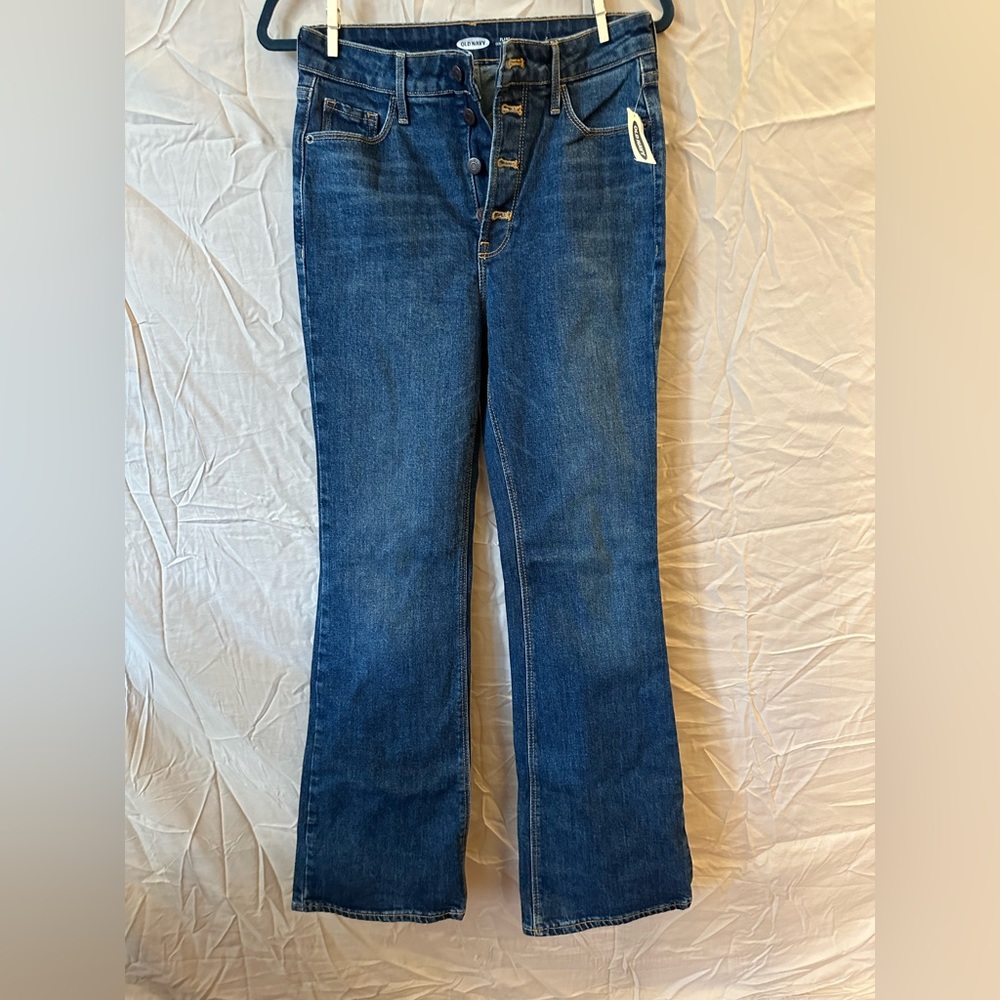 Brand new never worn flared jeans